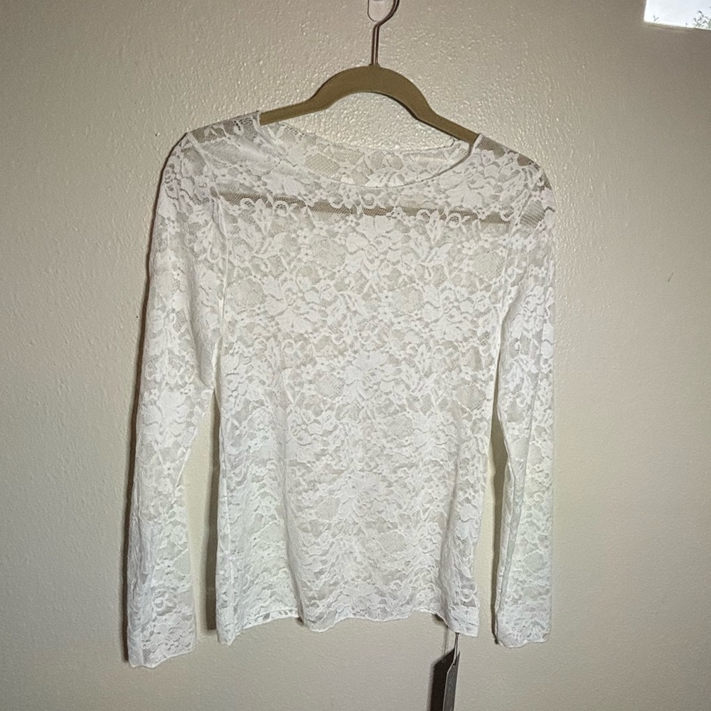 Chic White Lace Women's Blouse NWT